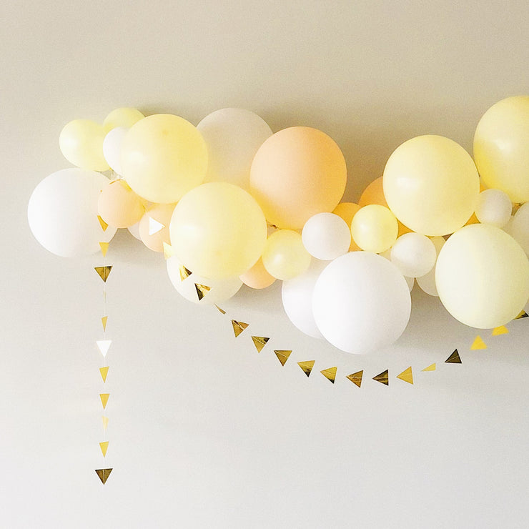 Balloon Garland Kit - Happy BEEday